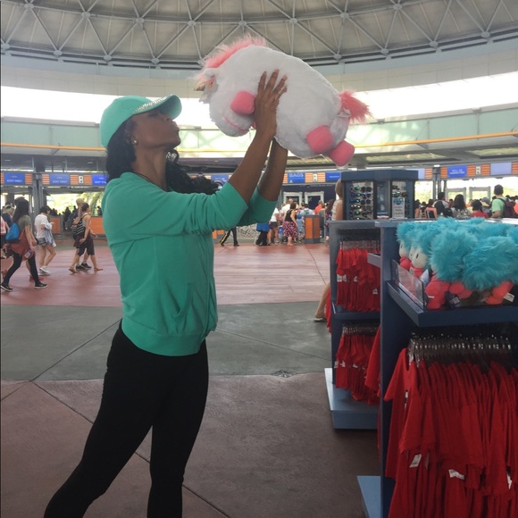 Bookmark My Closet / Meet your Posher Coco Pop - Picture 2 of 5